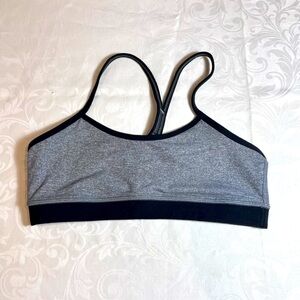 Lululemon Flow Y Bra IV | Size 8
White Black/Heathered Grey